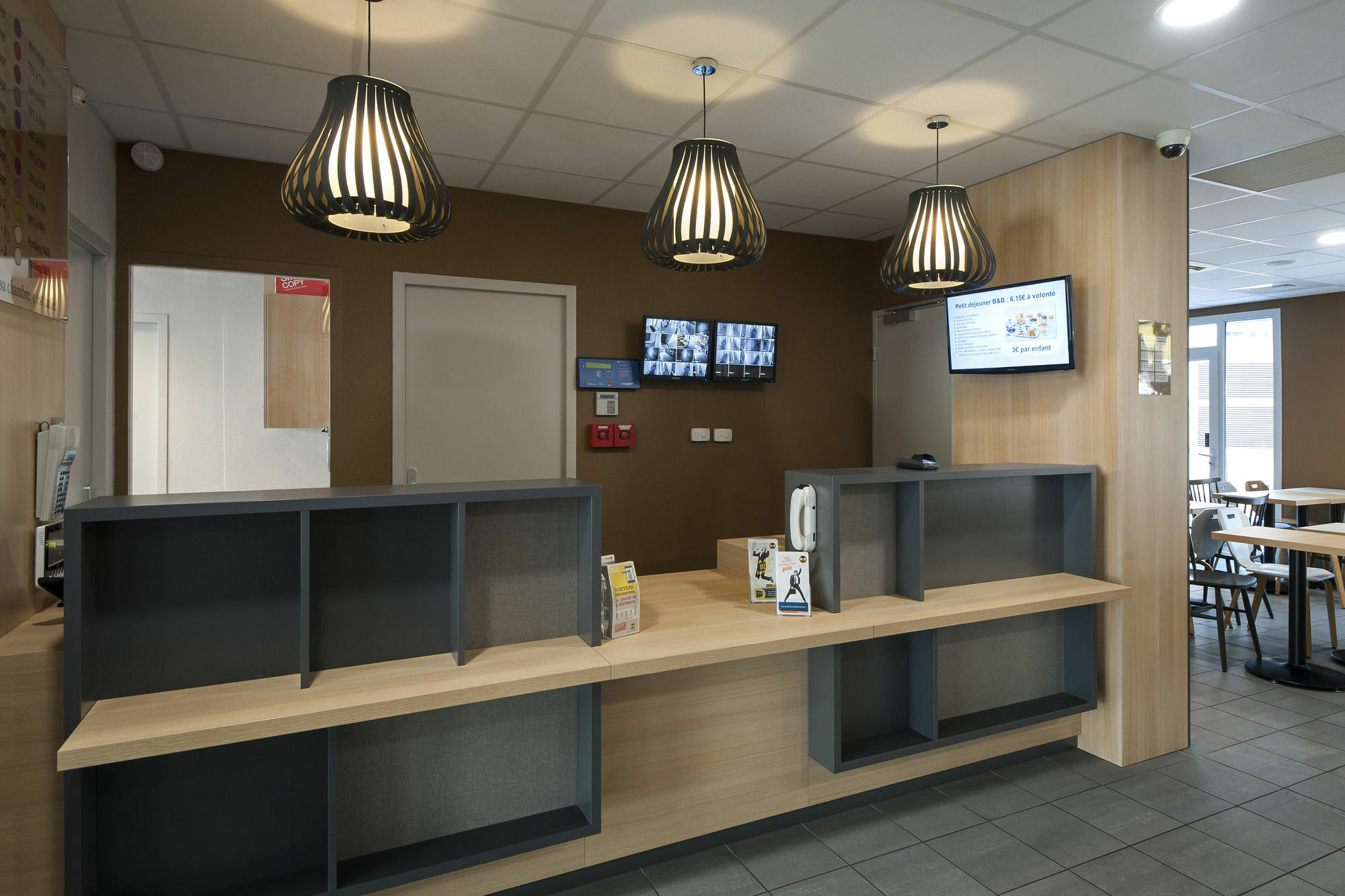 B&B Hotel Lyon Caluire Cite Internationale Εξωτερικό φωτογραφία