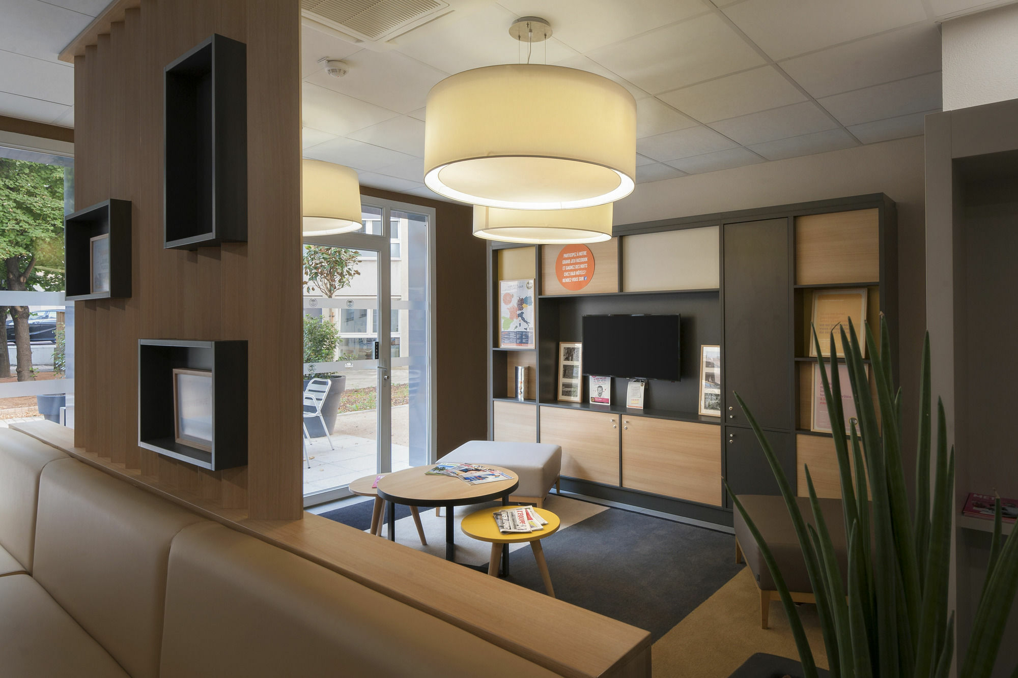 B&B Hotel Lyon Caluire Cite Internationale Εξωτερικό φωτογραφία